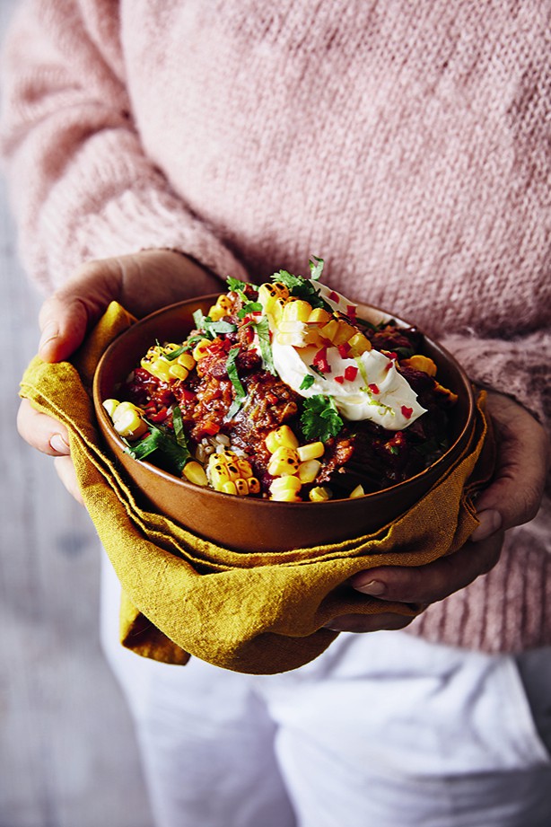 » RECIPE Beef cheek chilli from The Slow CookThe Booktopian